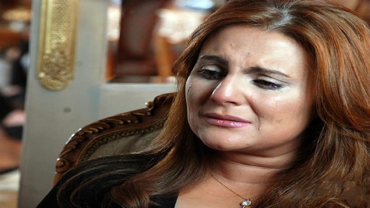 بالفيديو.. رانيا محمود ياسين: واحدة ملعونة روجت كلام غير صحيح عن والدي