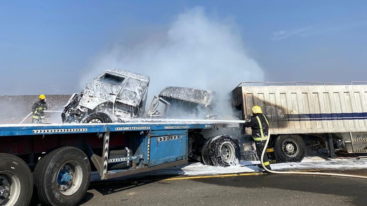 تفحم سائق شاحنة إثر احتراقها في حادث مروع بالباحة