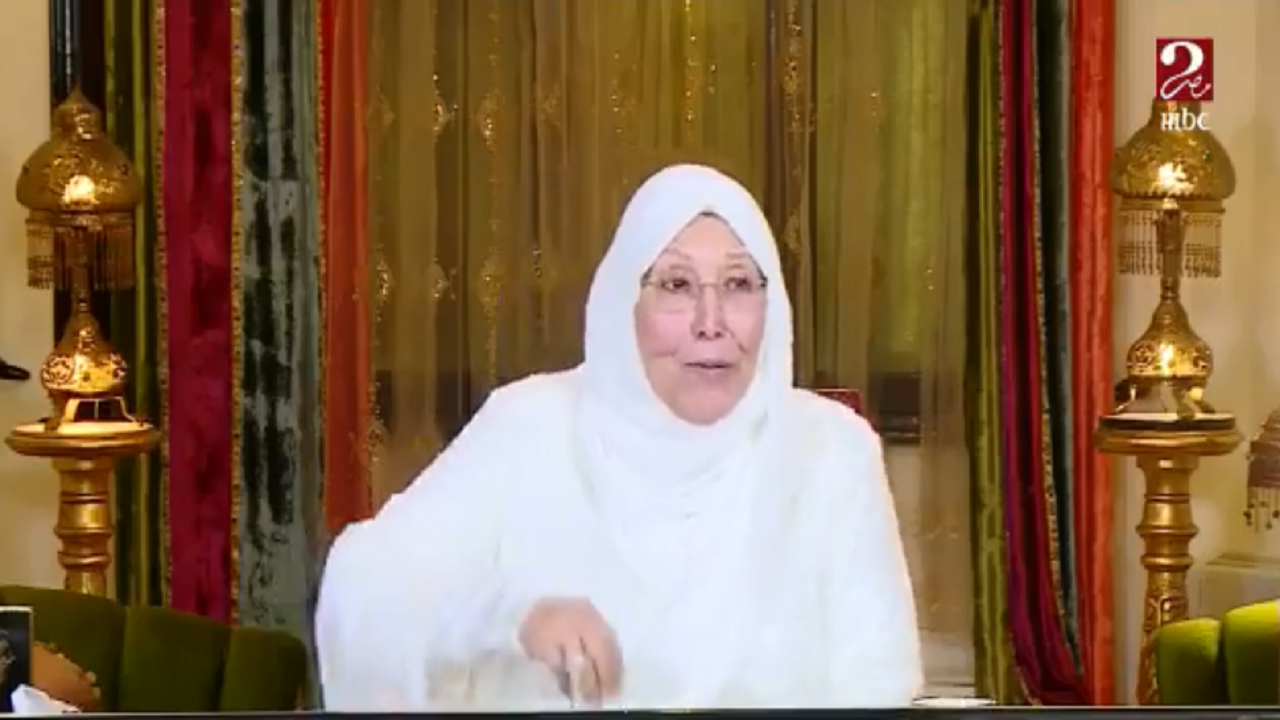 بالفيديو.. داعية إسلامية لامرأة خانت زوجها: &#8221; كوني تحت أرجل زوجك &#8220;