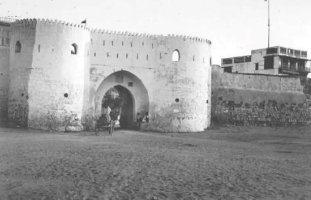 باب المدينة المنورة في جدة