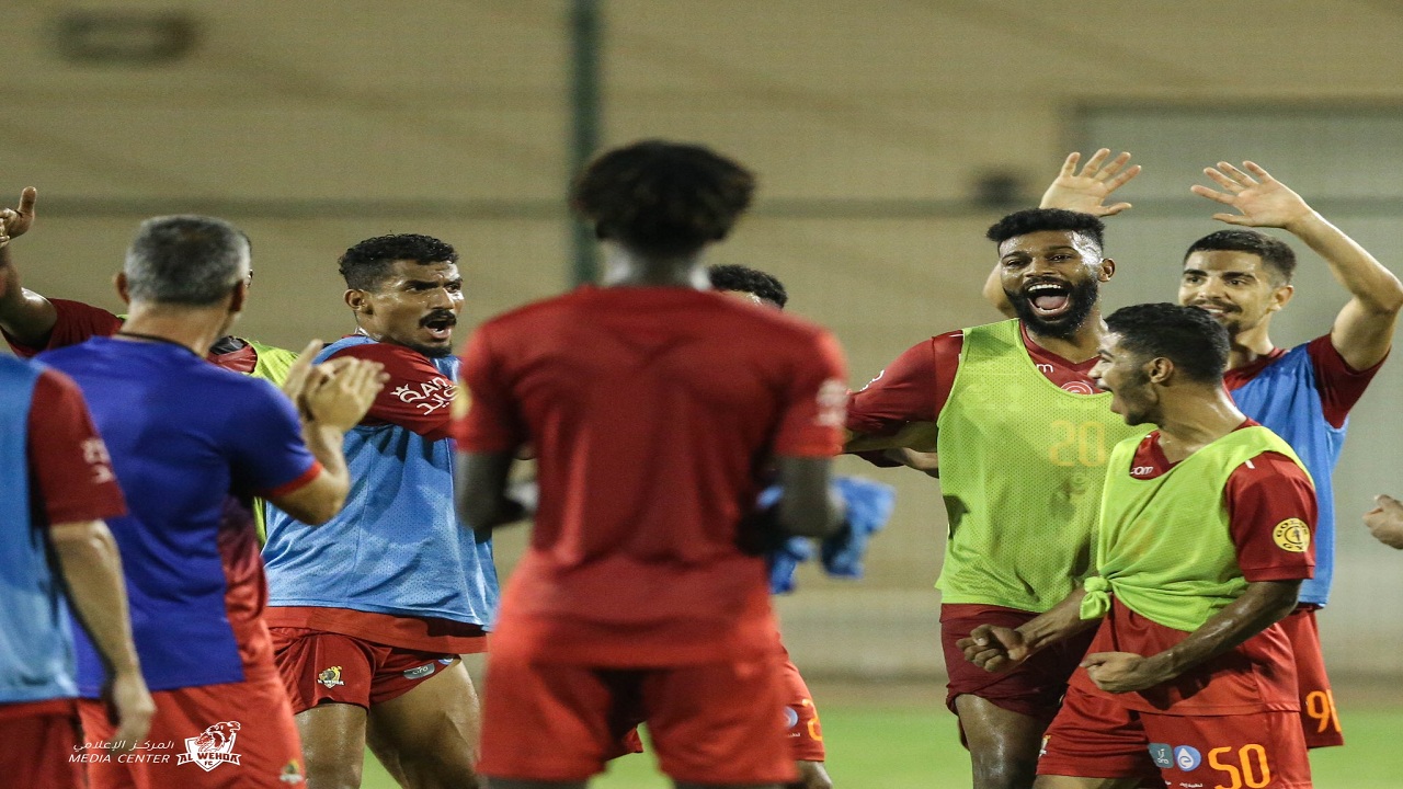 الهلال يمنح الوحدة هدية التأهل إلى دوري أبطال آسيا 2021