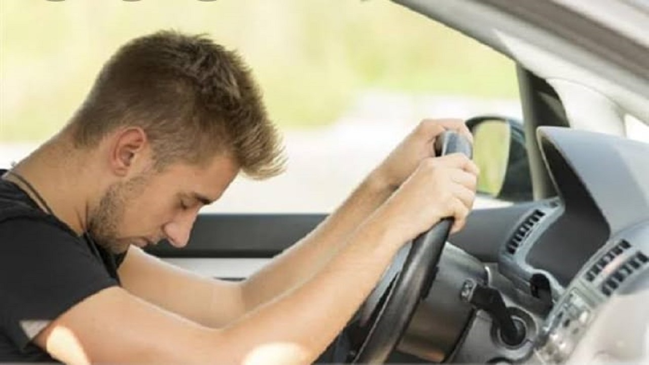 نصائح مفيدة لتجنب النوم أثناء قيادة السيارة