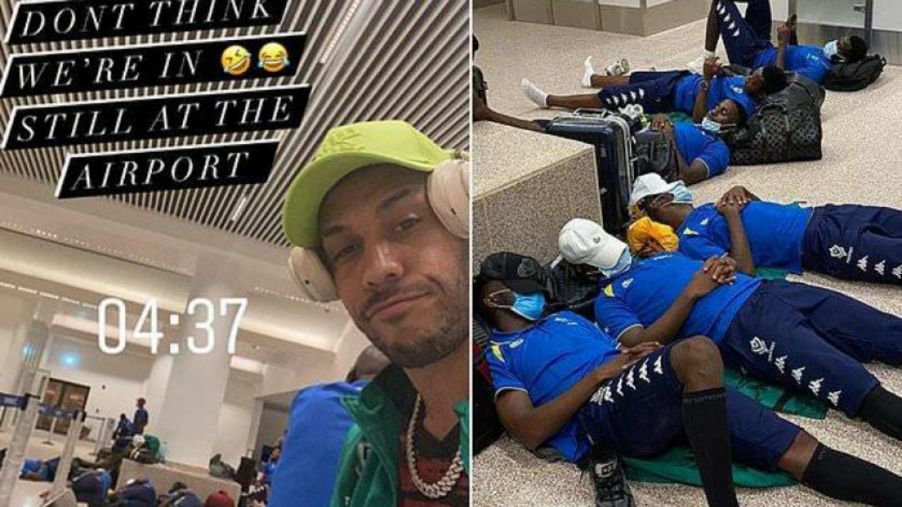 بالصور.. لاعبو منتخب الغابون ينامون على الأرض في المطار قبل ملاقاة غامبيا