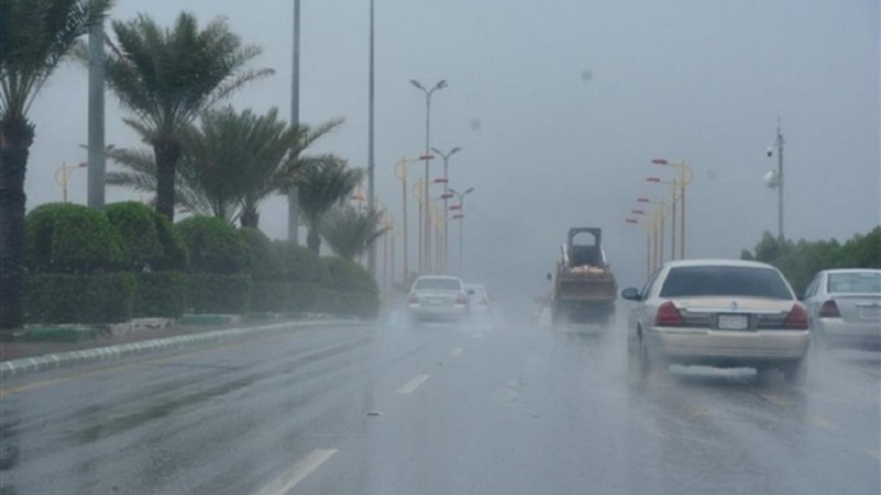 &#8220;أمن الطرق&#8221; يحذر من ثلاثة أسباب وراء الحوادث أثناء الأمطار