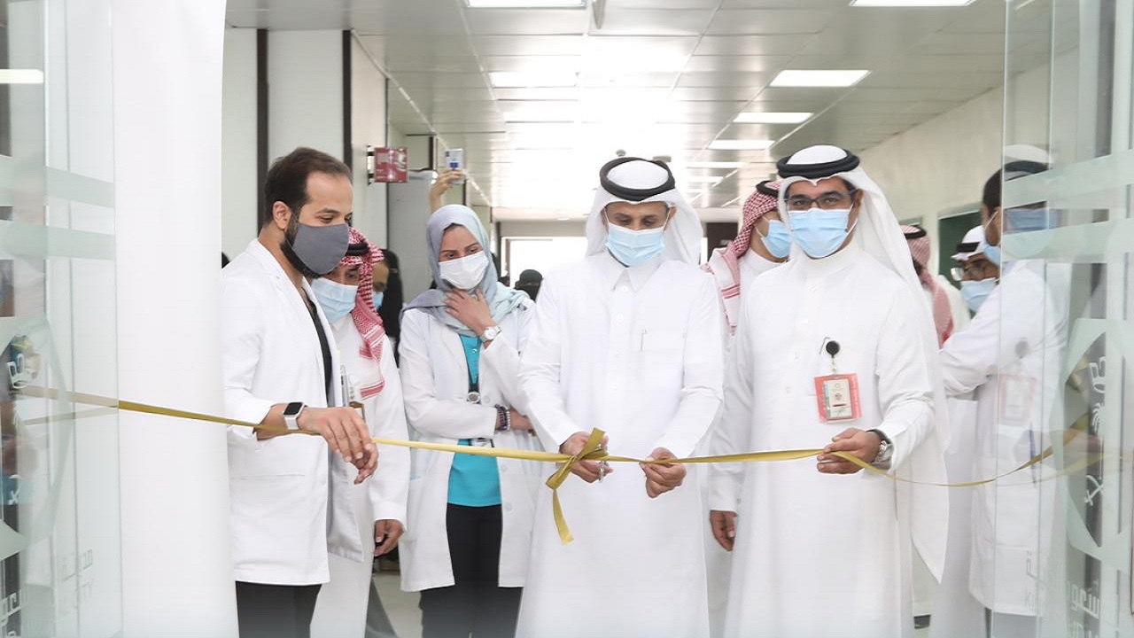 سعود الطبية وجمعية ساعد الخيرية يدشنان أول عيادة تخصصية لمرض التصلب العصبي المتعدد