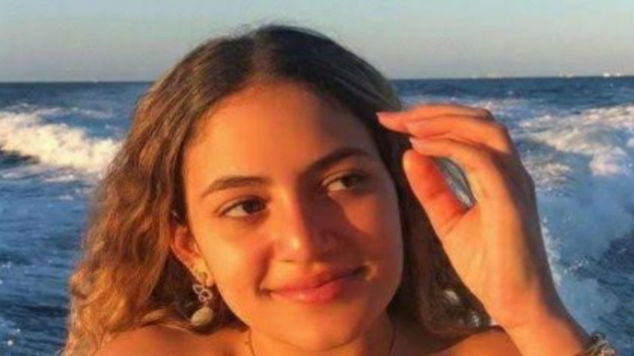 ابنة عمرو دياب تُثير الجدل بصورة خادشة للحياء 