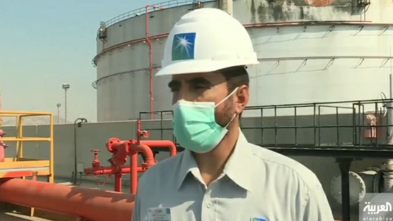 بالفيديو.. مدير محطة وقود جدة: إمدادات عملاء &#8221; أرامكو&#8221; لم تتأثر بحريق الخزان 