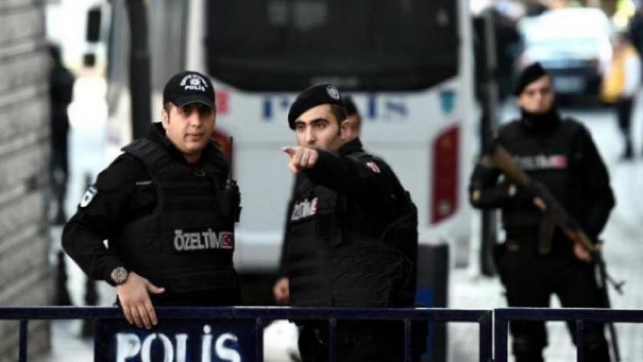 تركيا: حملة اعتقالات واسعة لشخصيات معارضة بينهم مسؤولين