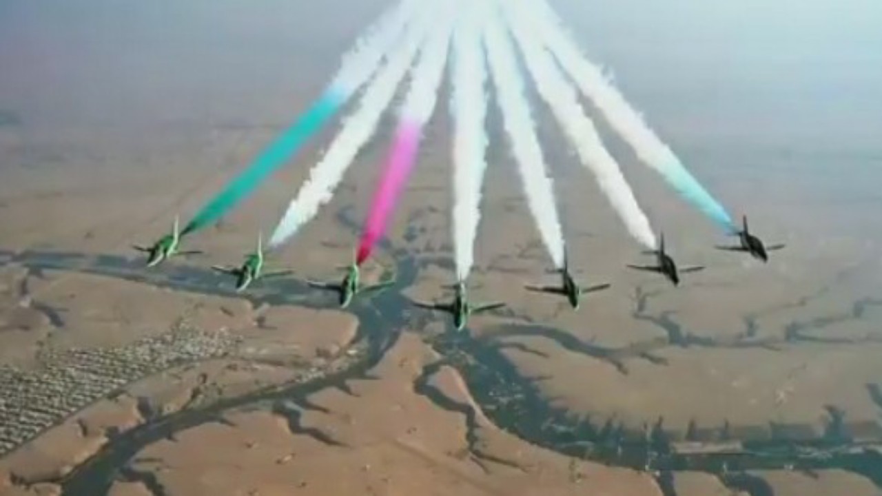 ‏عروض جوية تُزين سماء الرياض بمناسبة استضافة المملكة لقمة العشرين &#8220;فيديو&#8221; 