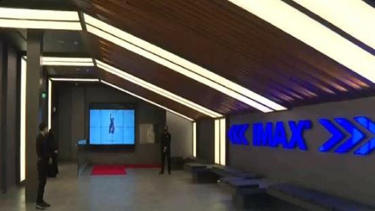 بالفيديو.. افتتاح أول دار سينما في عسير
