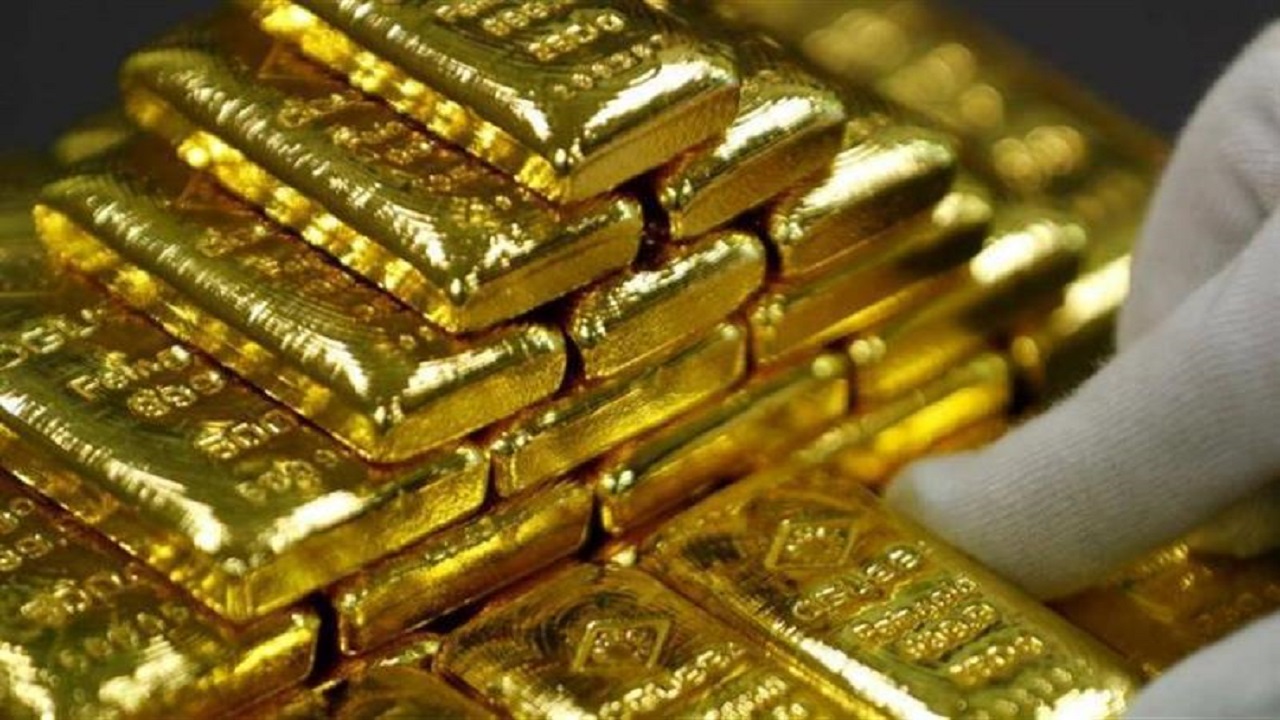 أسعار الذهب تستقر وتتجه لتحقيق مكسب أسبوعي مع تضرر الدولار