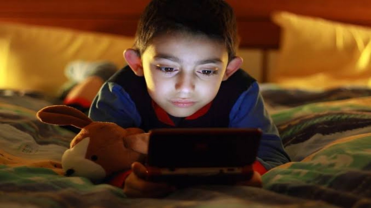 كيفية محاربة إدمان الأطفال للإنترنت