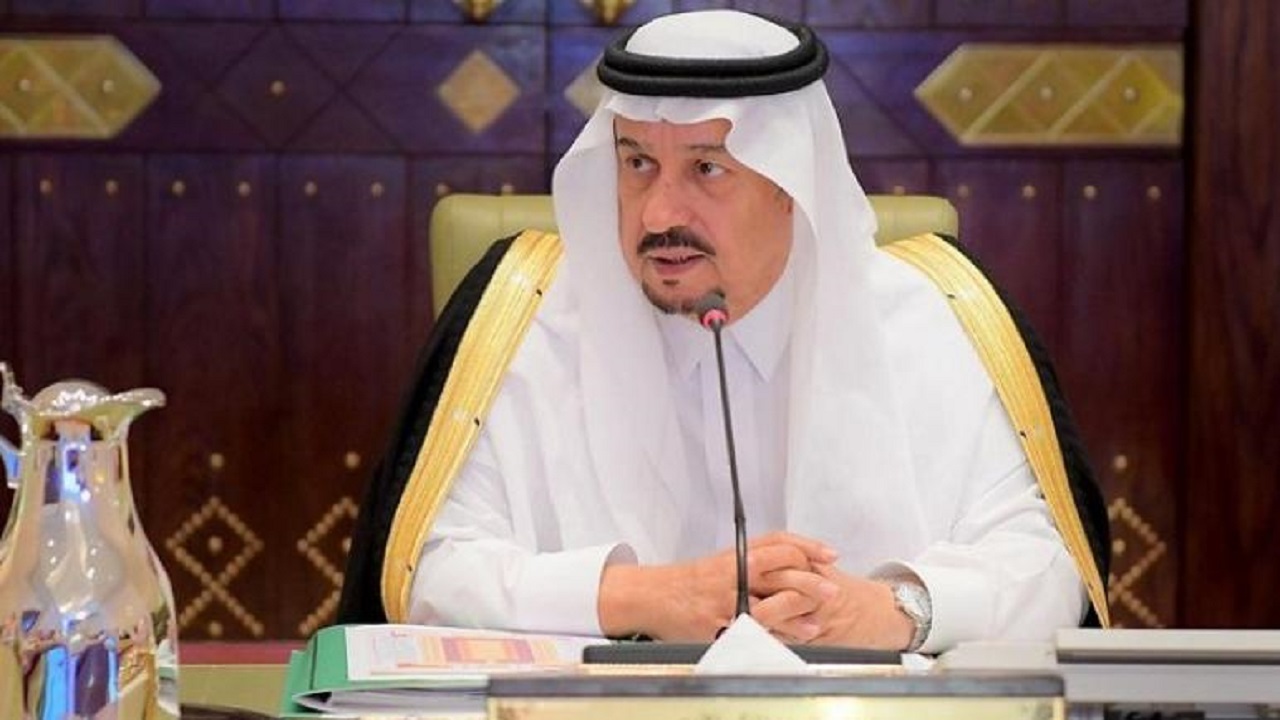 ضبط 100 بدلة عسكرية و7000 قطعة من الأنواط والرتب المخالفة بالرياض