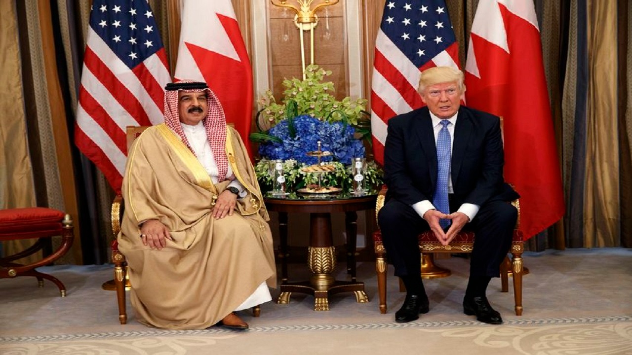 ترامب يمنح ملك البحرين وسام الاستحقاق بدرجة قائد أعلى