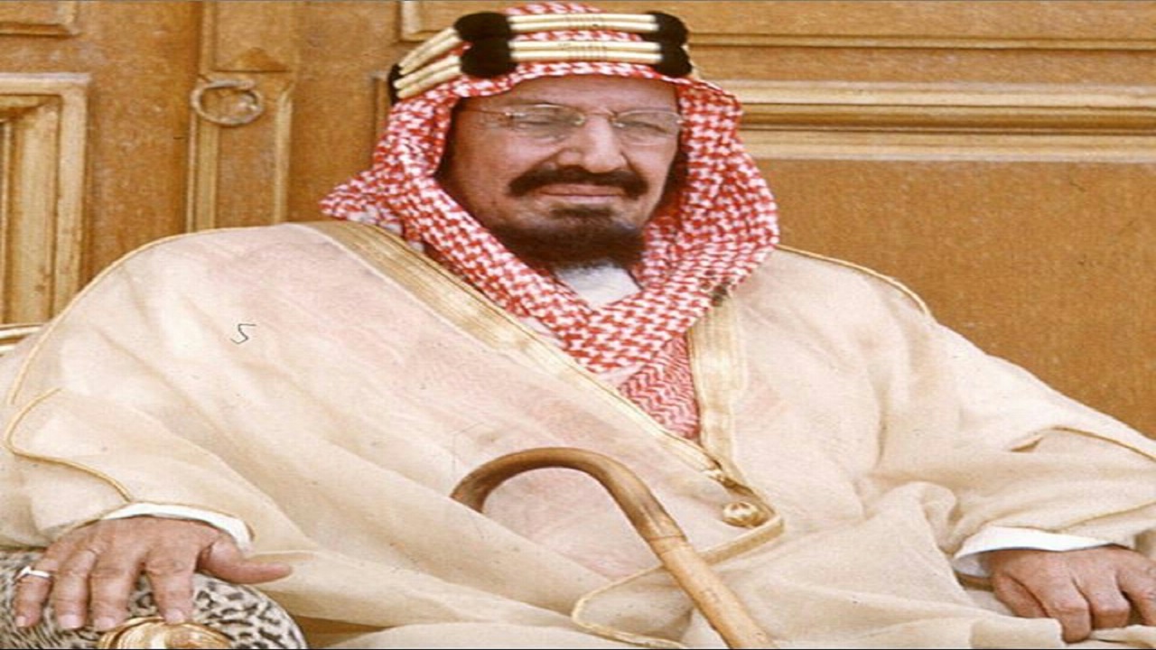 تعرف على أول أحفاد الملك عبدالعزيز الذي تولى جده تربيته بنفسه