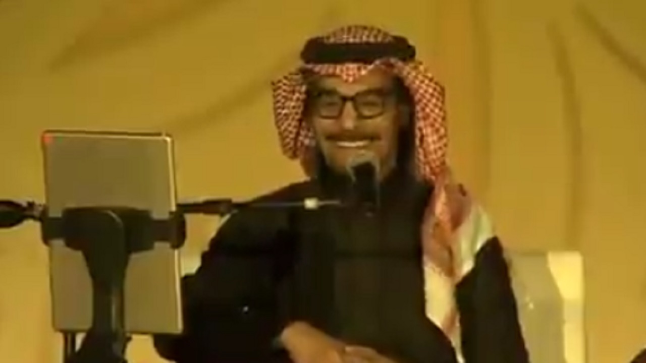 بالفيديو .. آل الشيخ يهاتف &#8220;رابح صقر&#8221; بطريقة ودية في حفل أوايسس الرياض