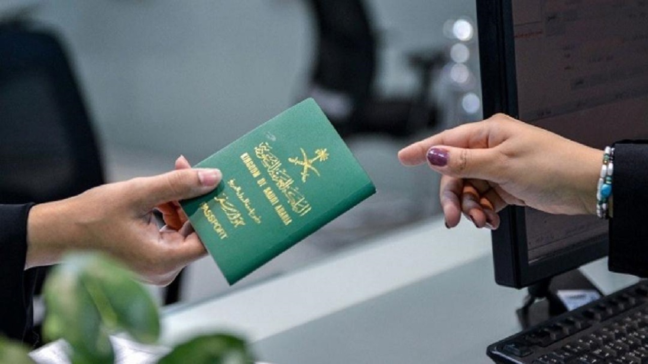 الجوازات توضح مدى إمكانية تجديد جواز السفر قبل انتهاءه