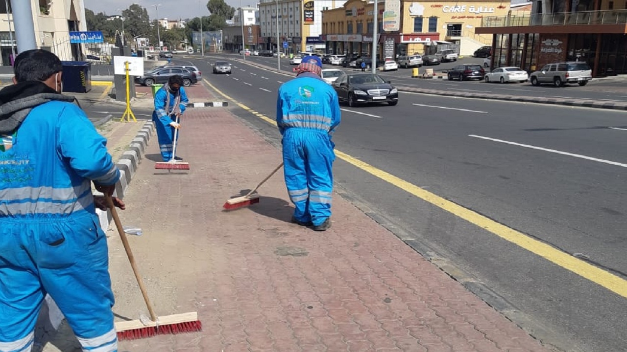 أمانة عسير ترفع ٢١٧٢٣ طنًا من النفايات في مدينة أبها خلال شهر ديسمبر الماضي