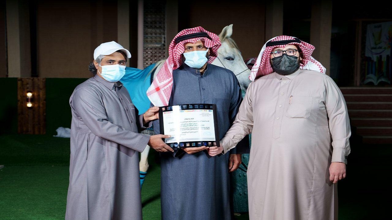 ورشة تصوير الخيل العربية الأصيلة  بفنون الشمالية