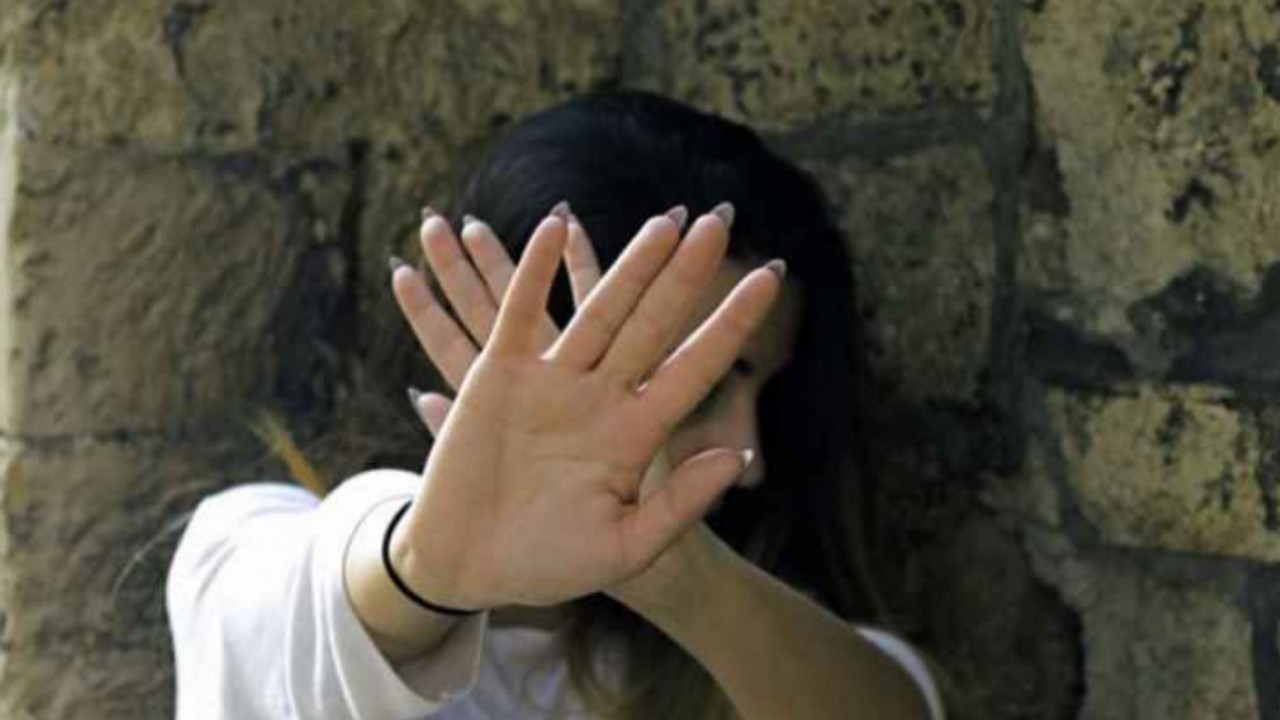 القبض على شاب اغتصب فتاة قاصر بعد استدراجها