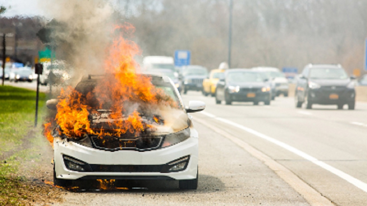 4 نصائح هامة لتجنب حرائق السيارات