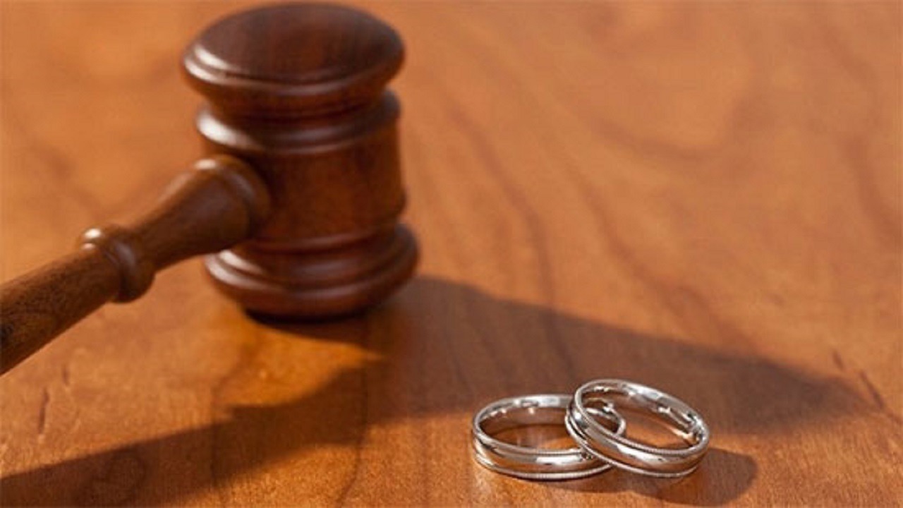 امرأة في دعوى طلاق: اتهمنى بالخيانة بعد 24 سنة زواج