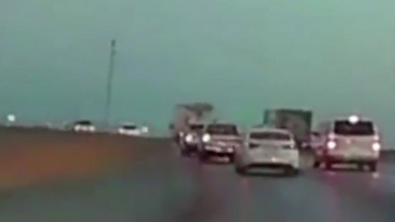 شاهد.. حادث تصادم بين 4 مركبات على الدائري الشرقي في الرياض