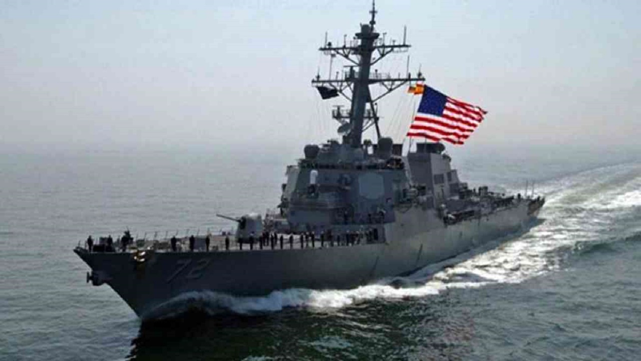 الصين تمنع عبور سفينة حربية أمريكية عبر مضيق تايوان