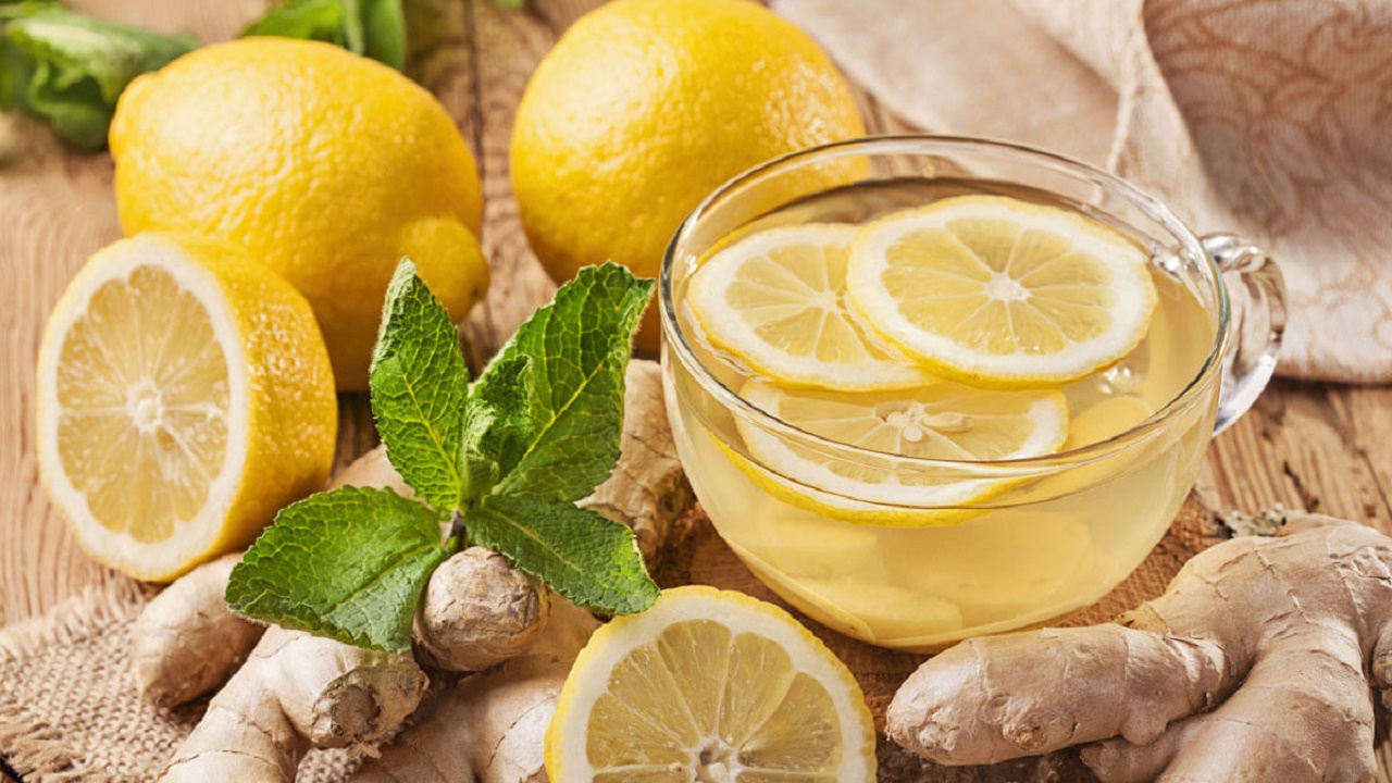تناول الزنجبيل والليمون قبل النوم يساعد على إنقاص الوزن