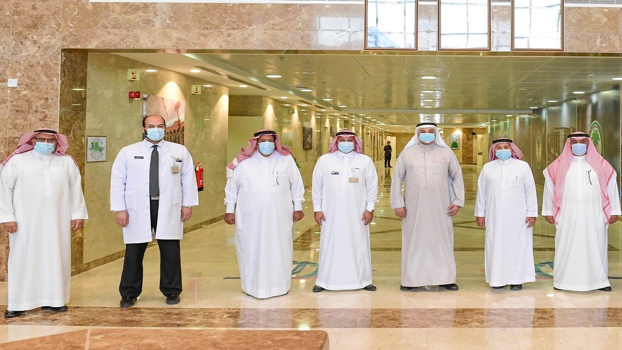 أعضاء مجلس المدينة المنورة يوجهون رسالة إلى خادم الحرمين