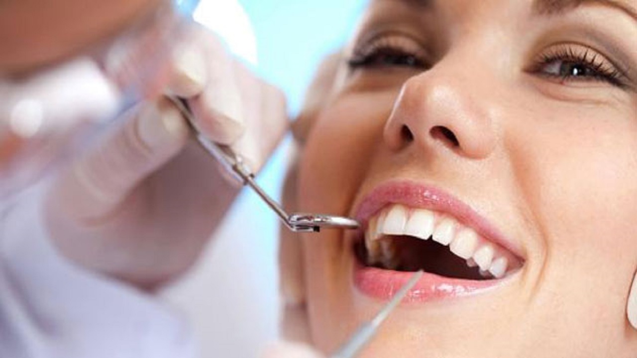 أخصائي يكشف عن أنواع التقرحات التي تصيب أجزاء من الفم