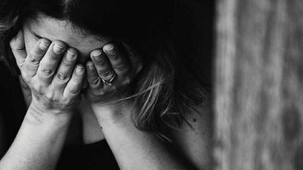 انتحار عامل هربا من تهمة “اغتصاب ابنته”