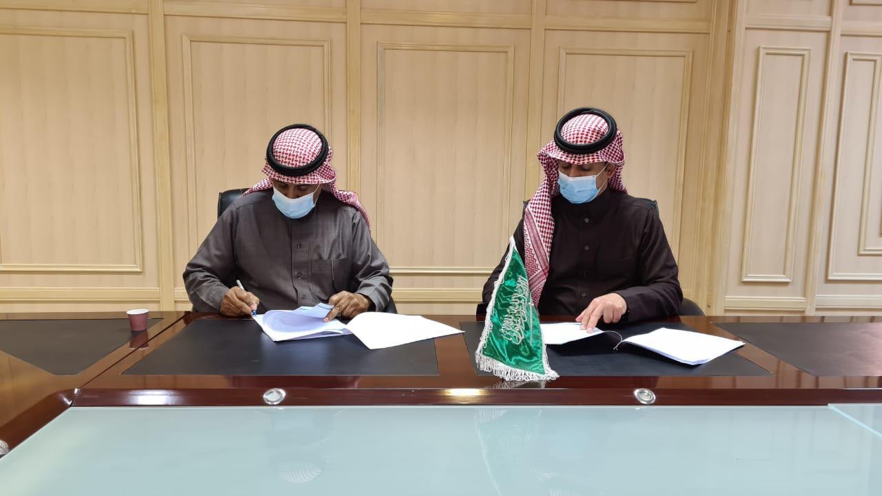 توقيع اتفاقيات إطارية بين فرع  الإسكان بحائل و جمعية دليهان الخيرية