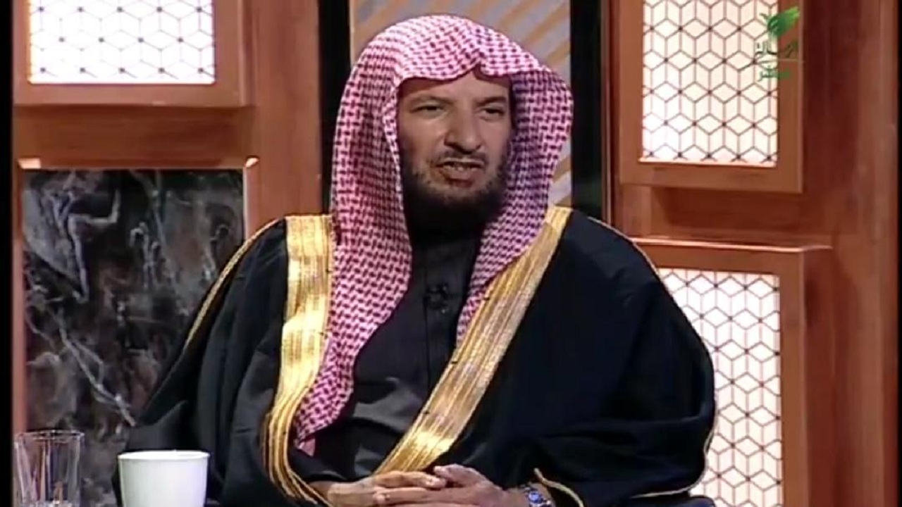 بالفيديو.. الشيخ الشتري يوضح &#8220;‏شخص حج وكان مفرطا في الصلاة فهل في حجته بأس؟&#8221;