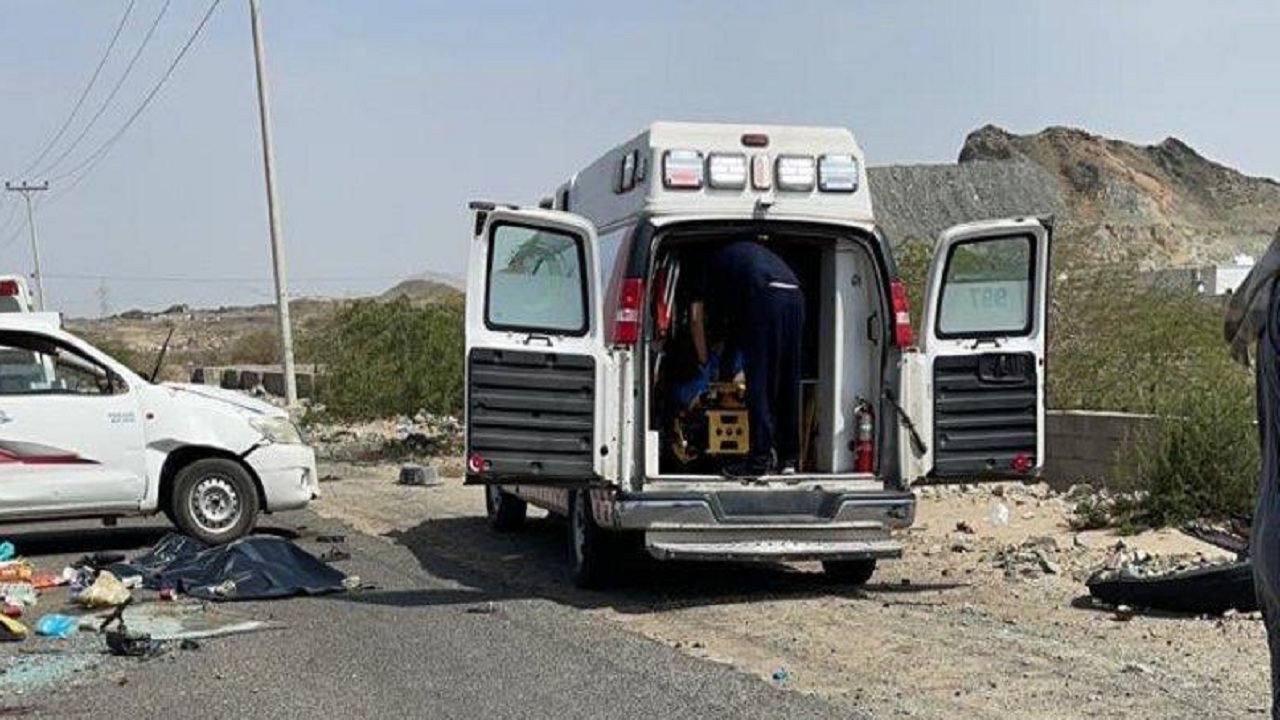مصرع وإصابة 17 شخصًا في حادث مروع بطريق جدة_مكة
