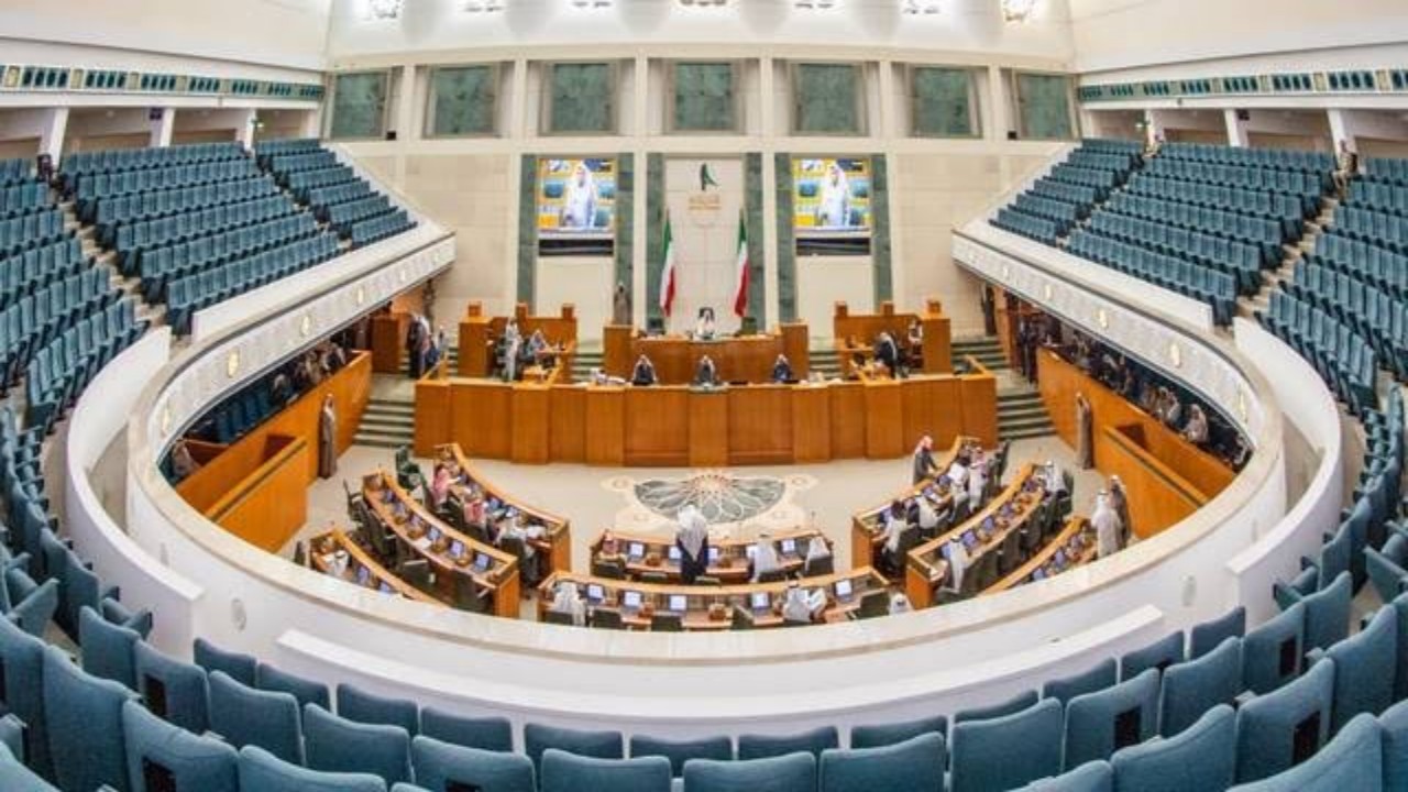 الكويت تبطل عضوية نائب بمجلس الأمة