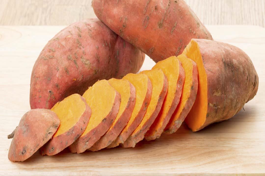البطاطا الحلوة تساعد على الوقاية من السرطان