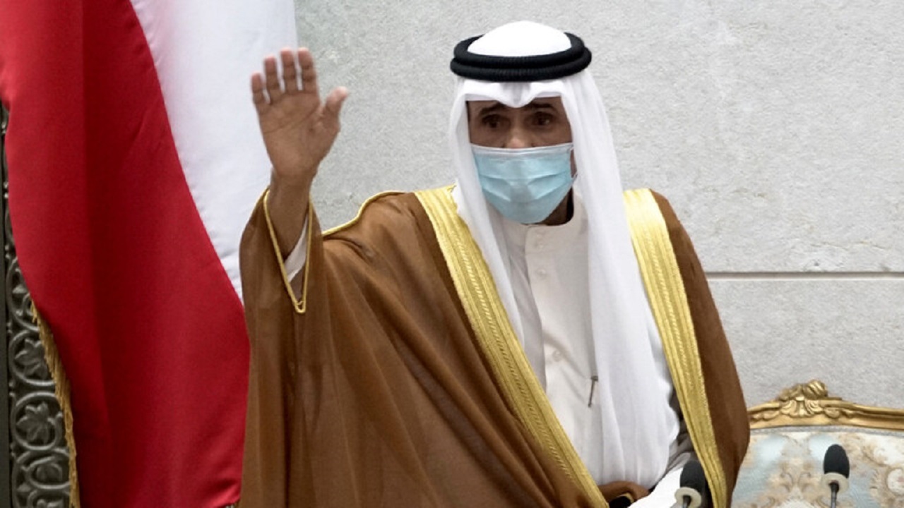 أمير الكويت يوجه بسحب البلاغات ضد المخالفين لإجراءات كورونا