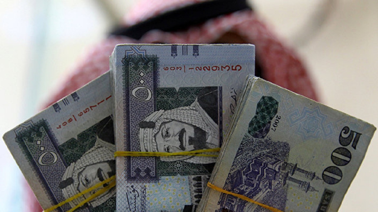 &#8220;الغرف التجارية&#8221; تحذر من تزييف الحوثيين العملة السعودية