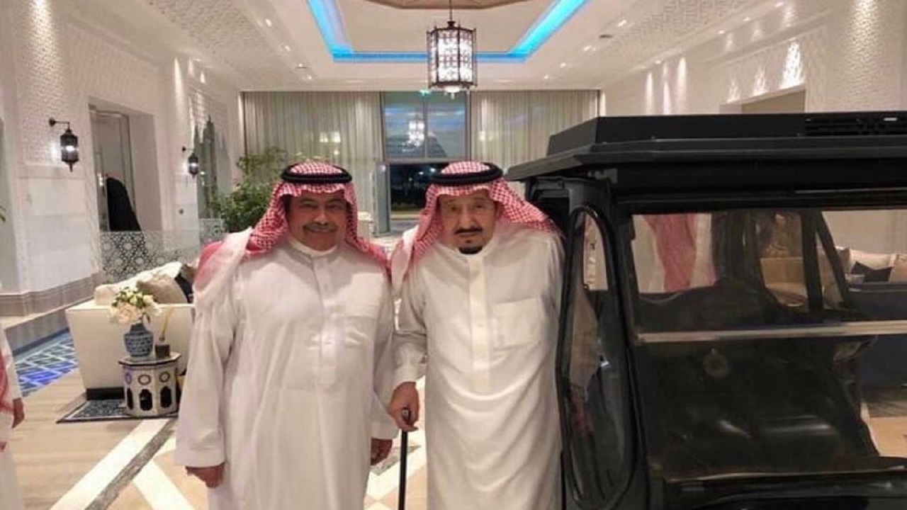 صورة حديثة لخادم الحرمين الشريفين مع الأمير فيصل بن سعود