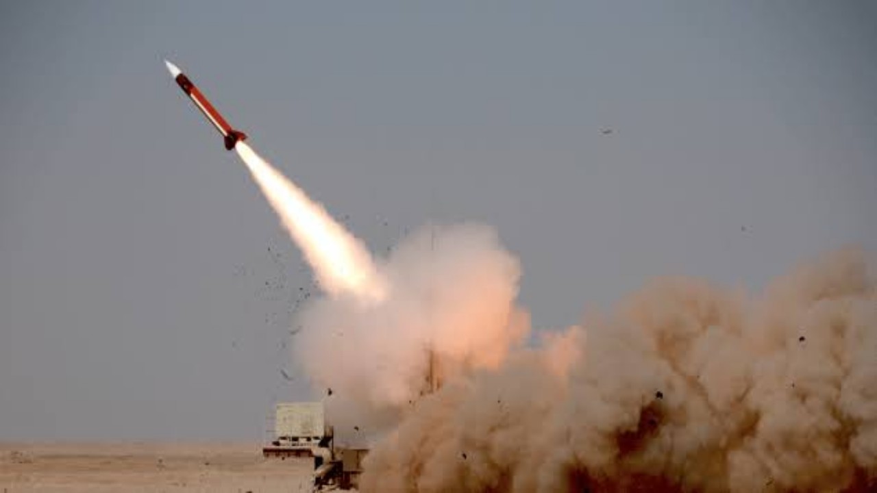 ‏سقوط صاروخ باليستي أطلقه الحوثيون على مأرب