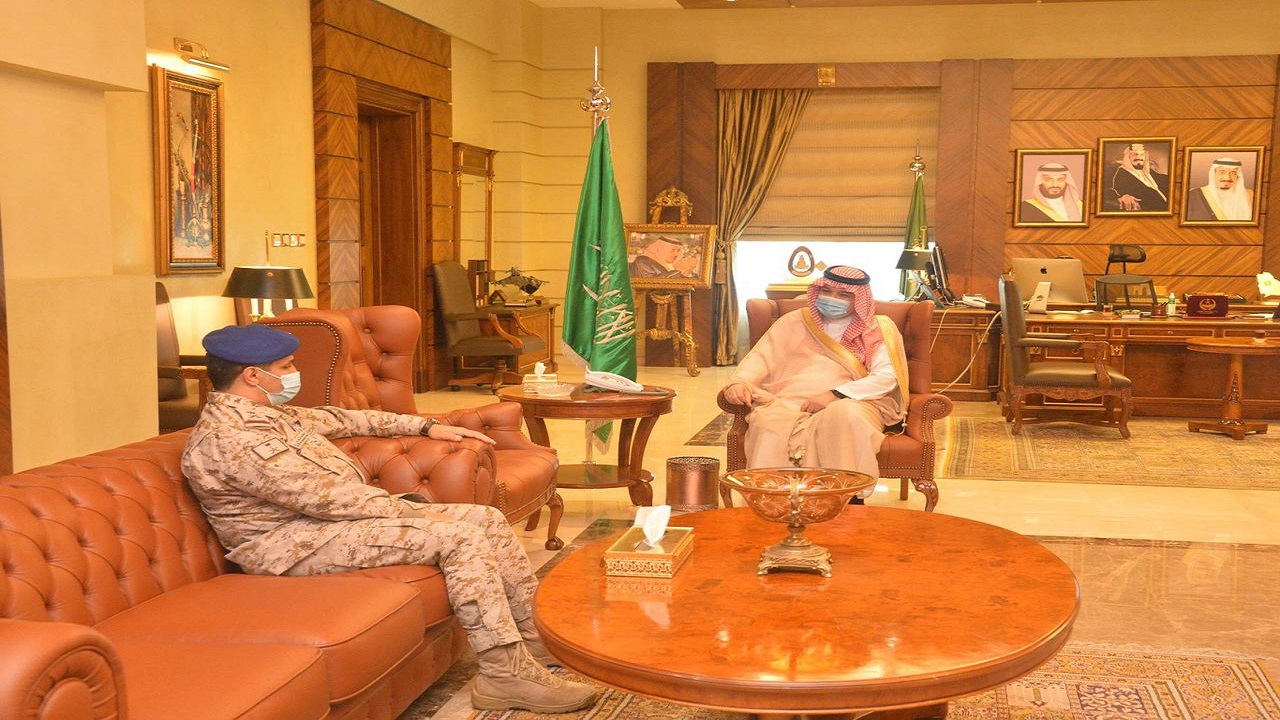 الأمير مشعل بن ماجد يستقبل قائد قاعدة الملك عبدالله الجوية بالقطاع الغربي