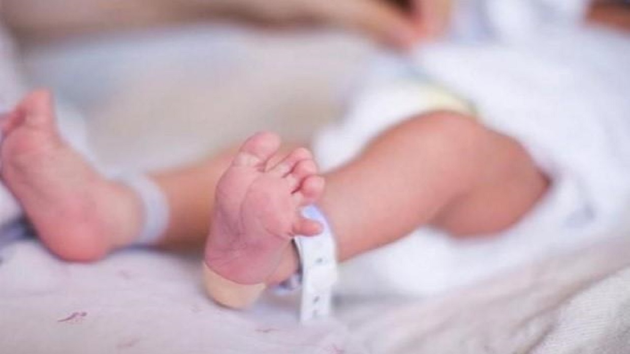 طفلة تولد بأجسام مضادة لفيروس كورونا