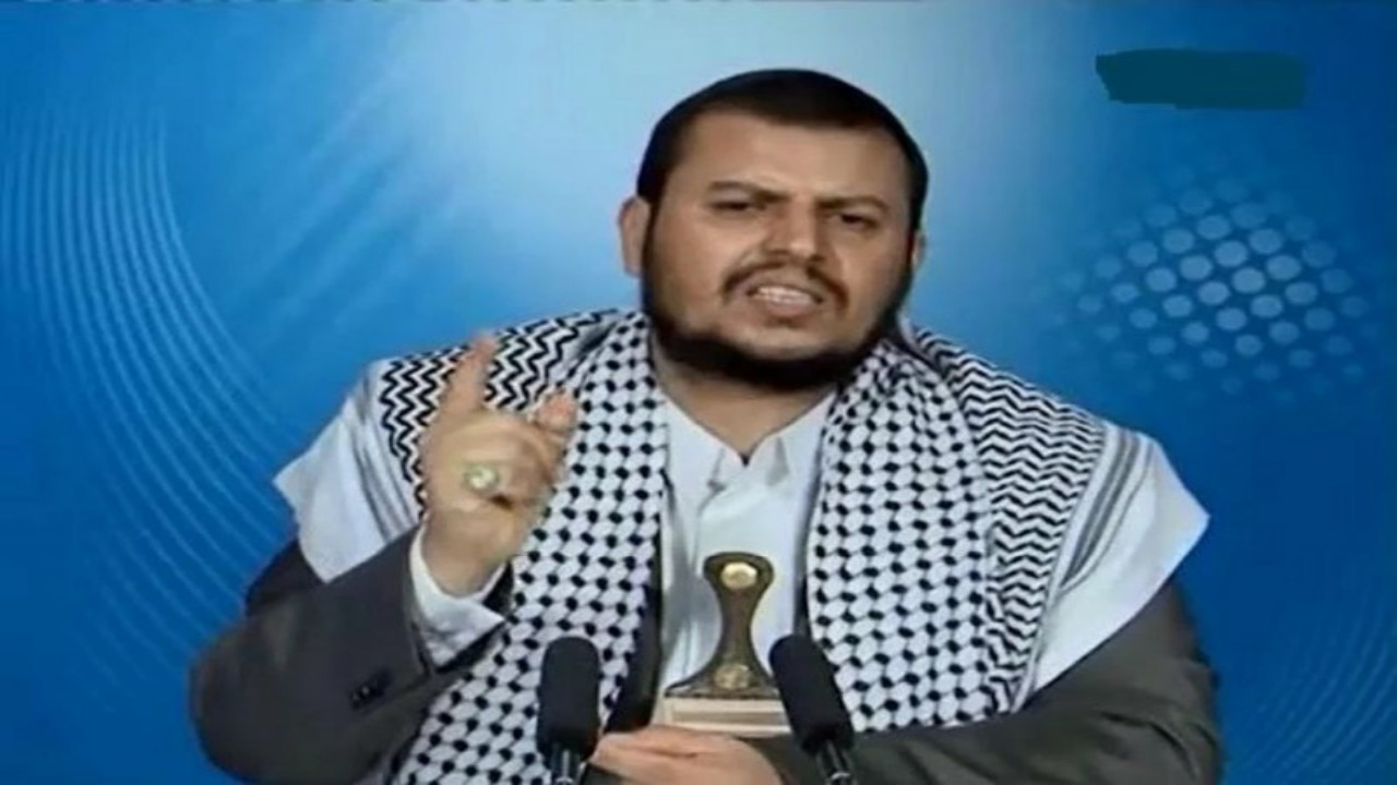 سخرية واسعة من “الحوثي” بعد تصريحاته الأخيرة عن “البنطلون”