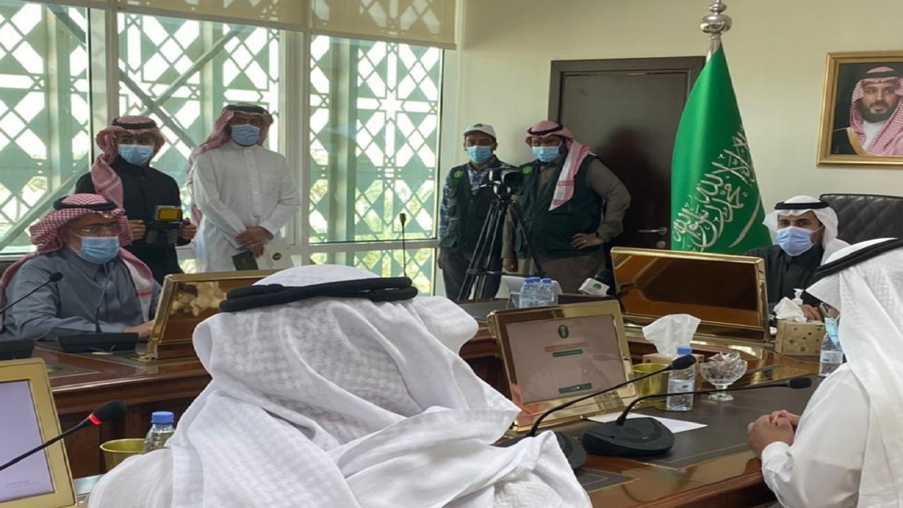 نائب وزير البيئة يدشن تطبيق مرشدك الزراعي المطور