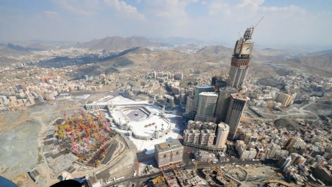 شروط استئجار المستثمر الأجنبي عقارات داخل مكة والمدينة 