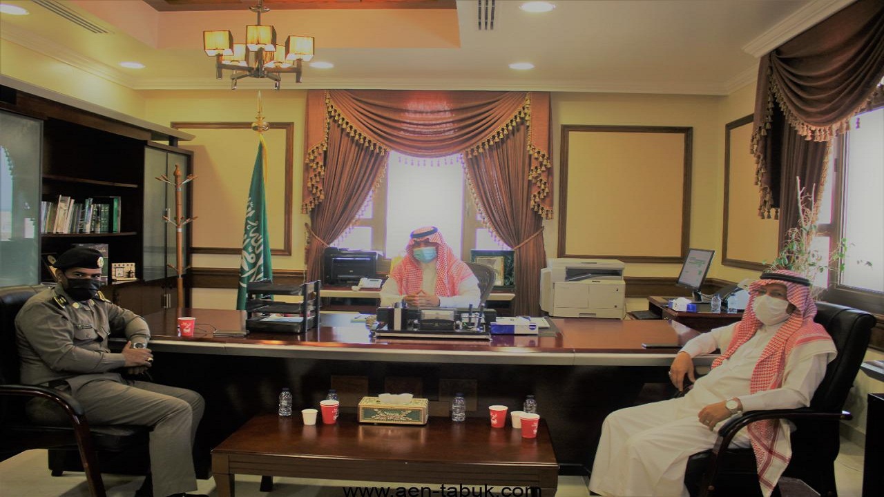 محافظ أملج يلتقي مدير شرطة المحافظة الجديد