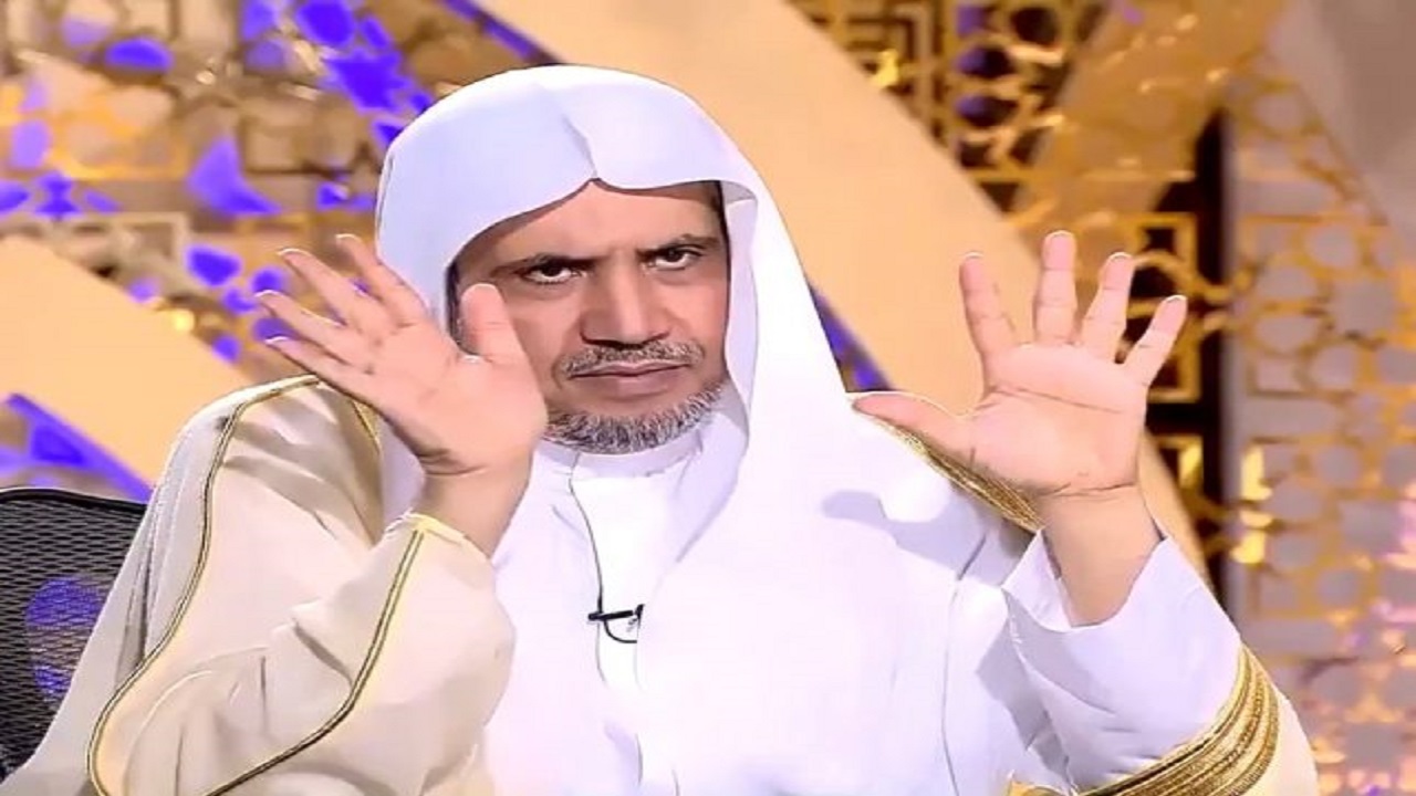 بالفيديو.. الدكتور العيسى يوضح حكمة خلق السماوات والأرض في 6 أيام