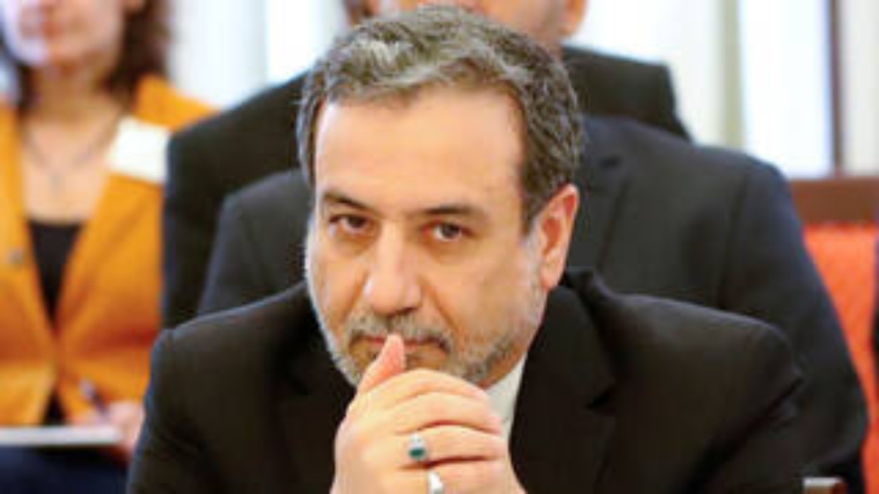 نائب وزير خارجية إيران يتعرض لهجوم من معارضين في فيينا