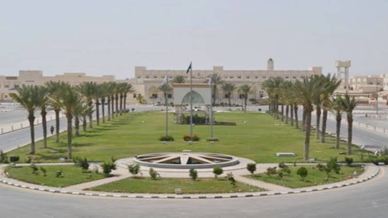 جامعة الطائف تحصن 3600 من منسوبيها ضد كورونا